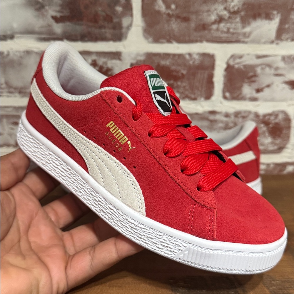 PUMA‎ Suede Classic Xxi Lace Up Youth Boys Sz 2.5C Red Sneakers Shoes 38056102